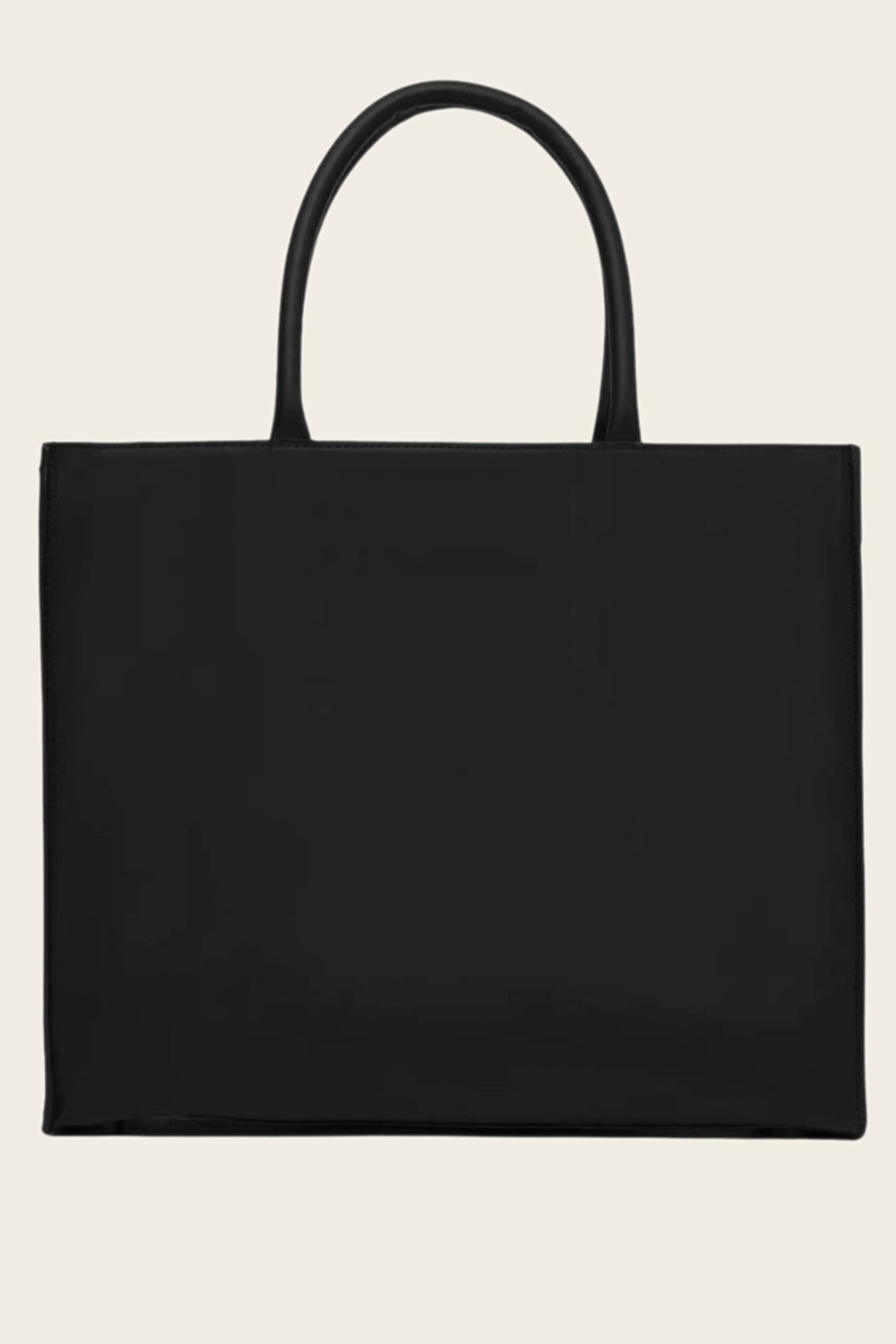 Porto in Black
