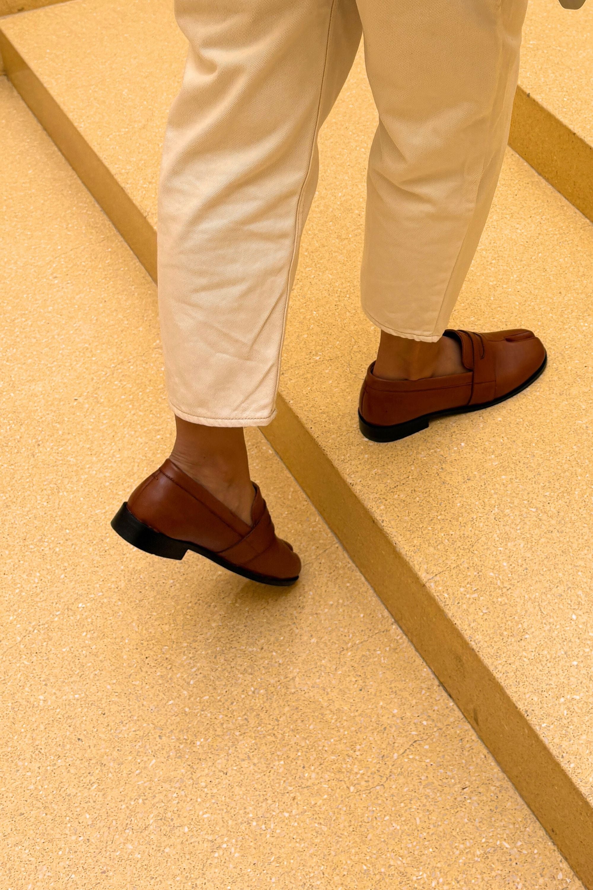 The DUPE Loafers in Tan