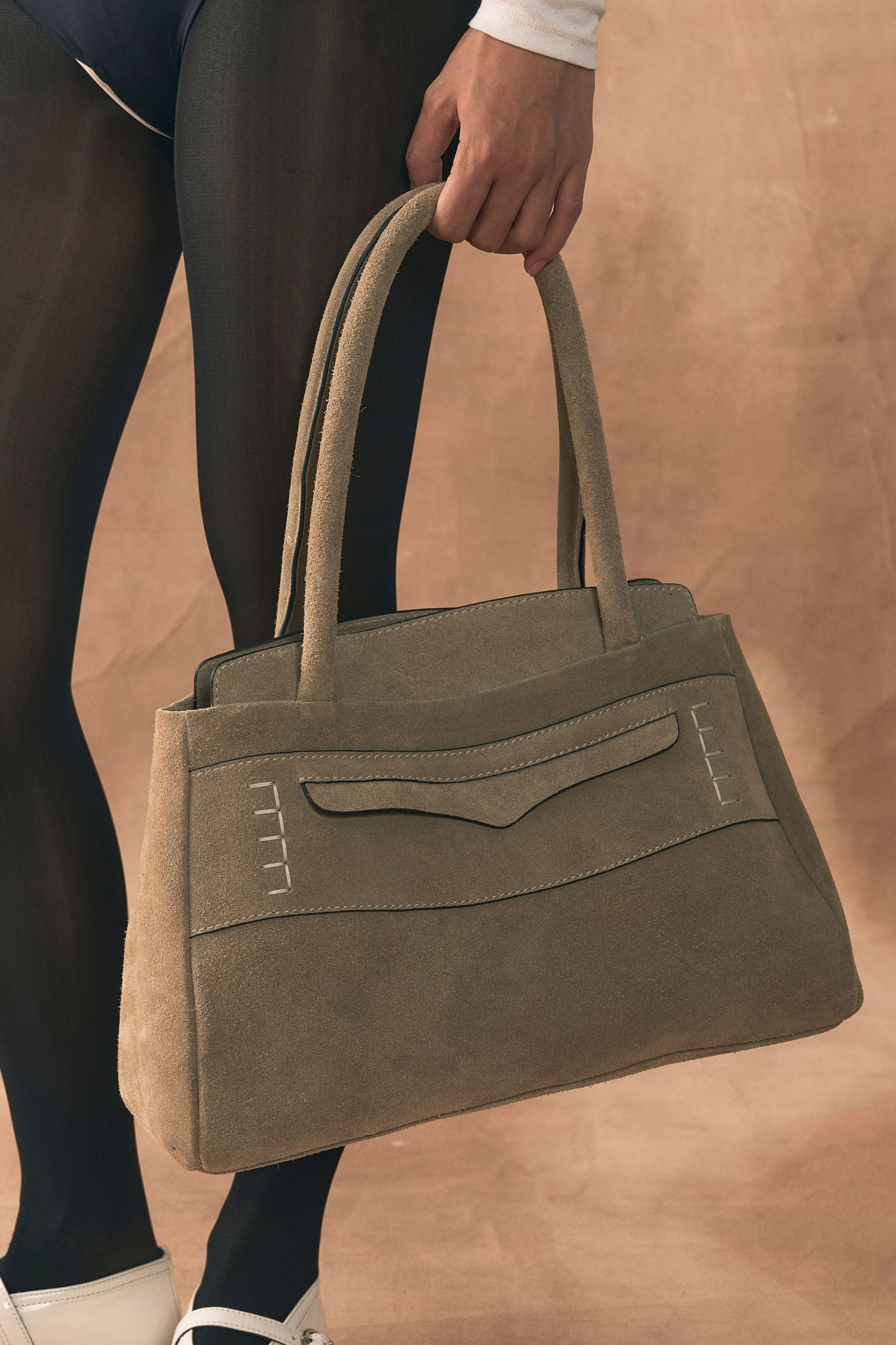 Penny Carryall in Off White Suede