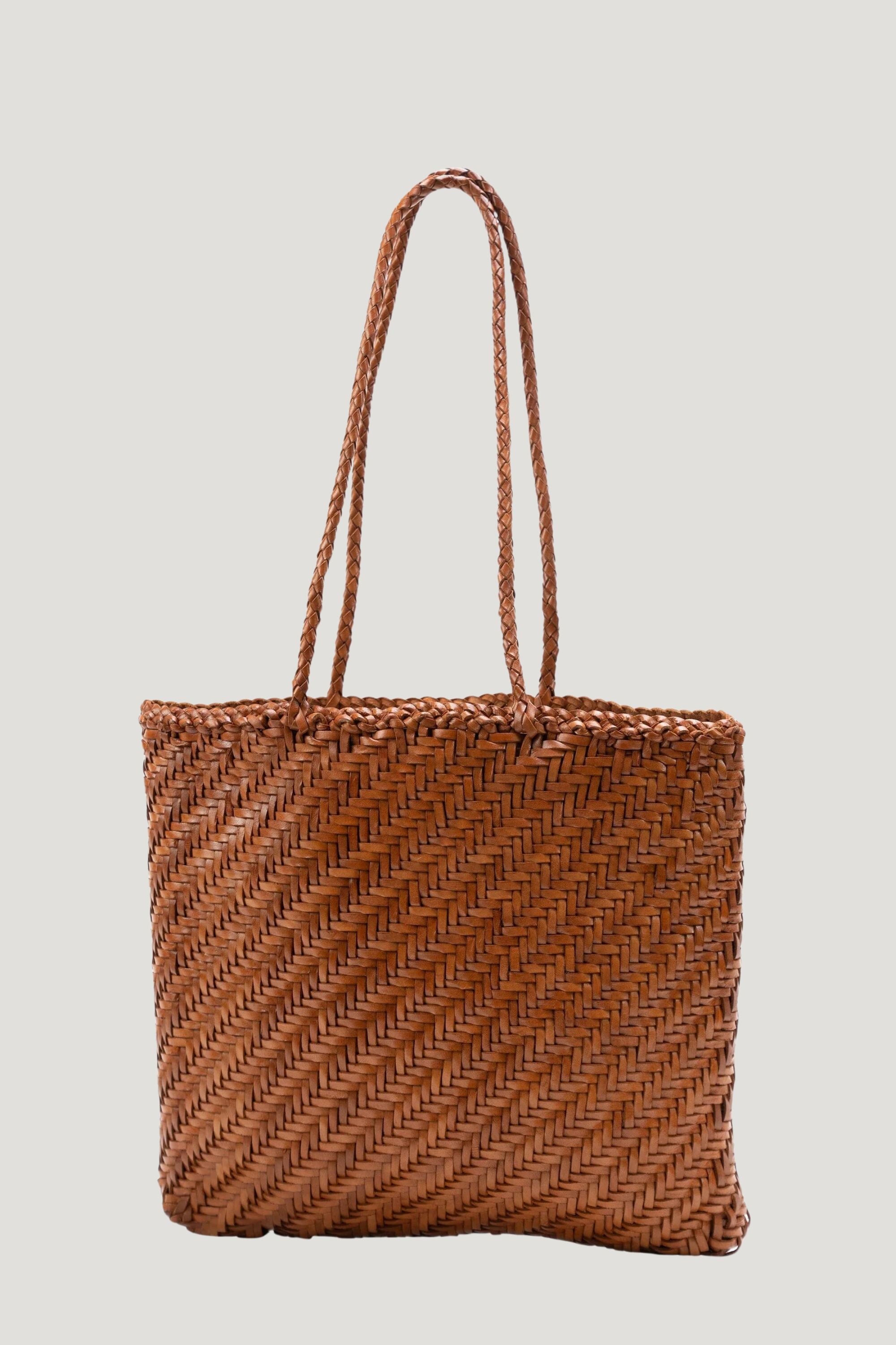 Jill Flat Tote in Timber