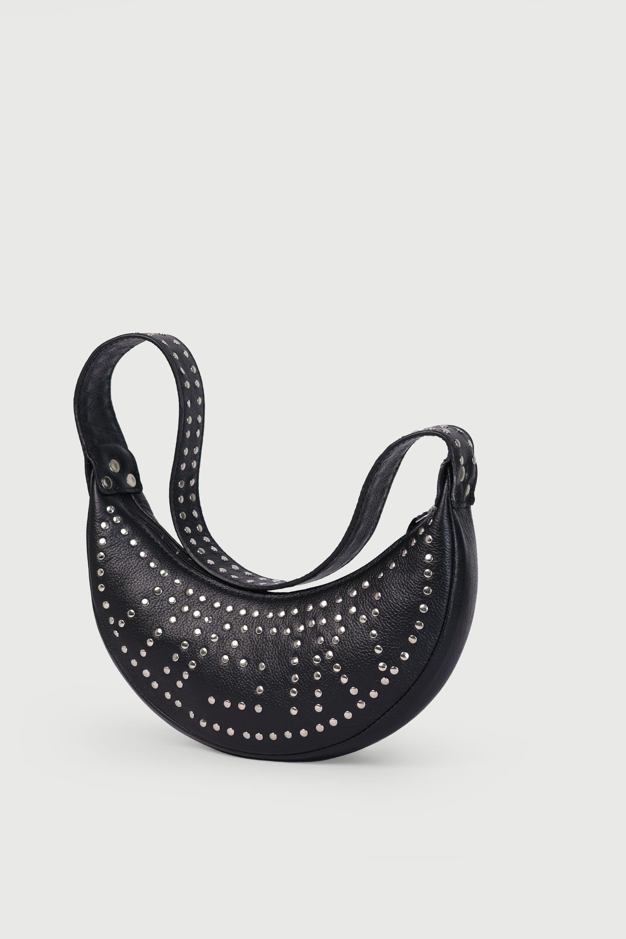 Selena with Rivets in Black