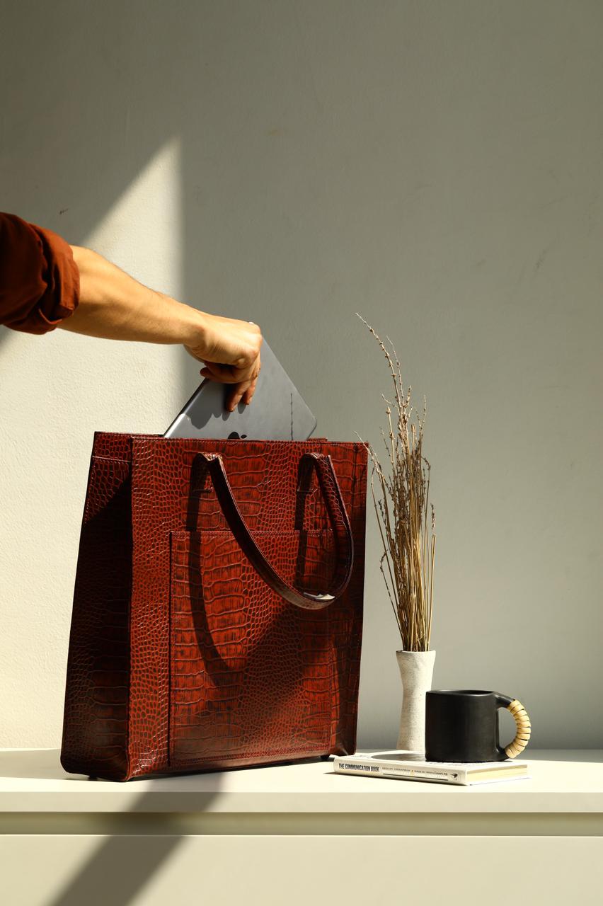 Box Tote Aria