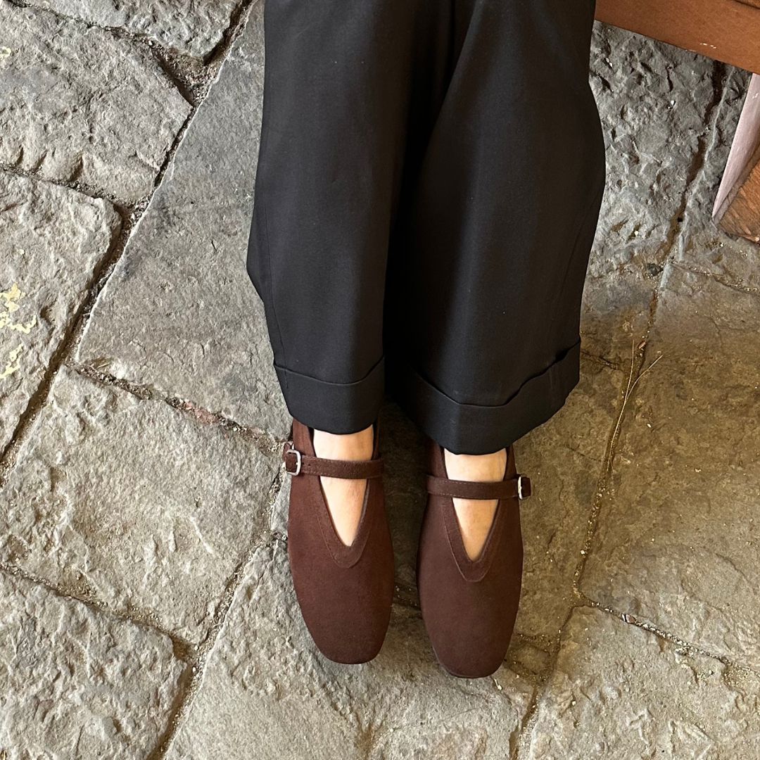 Ballet Flats in Brown Suede