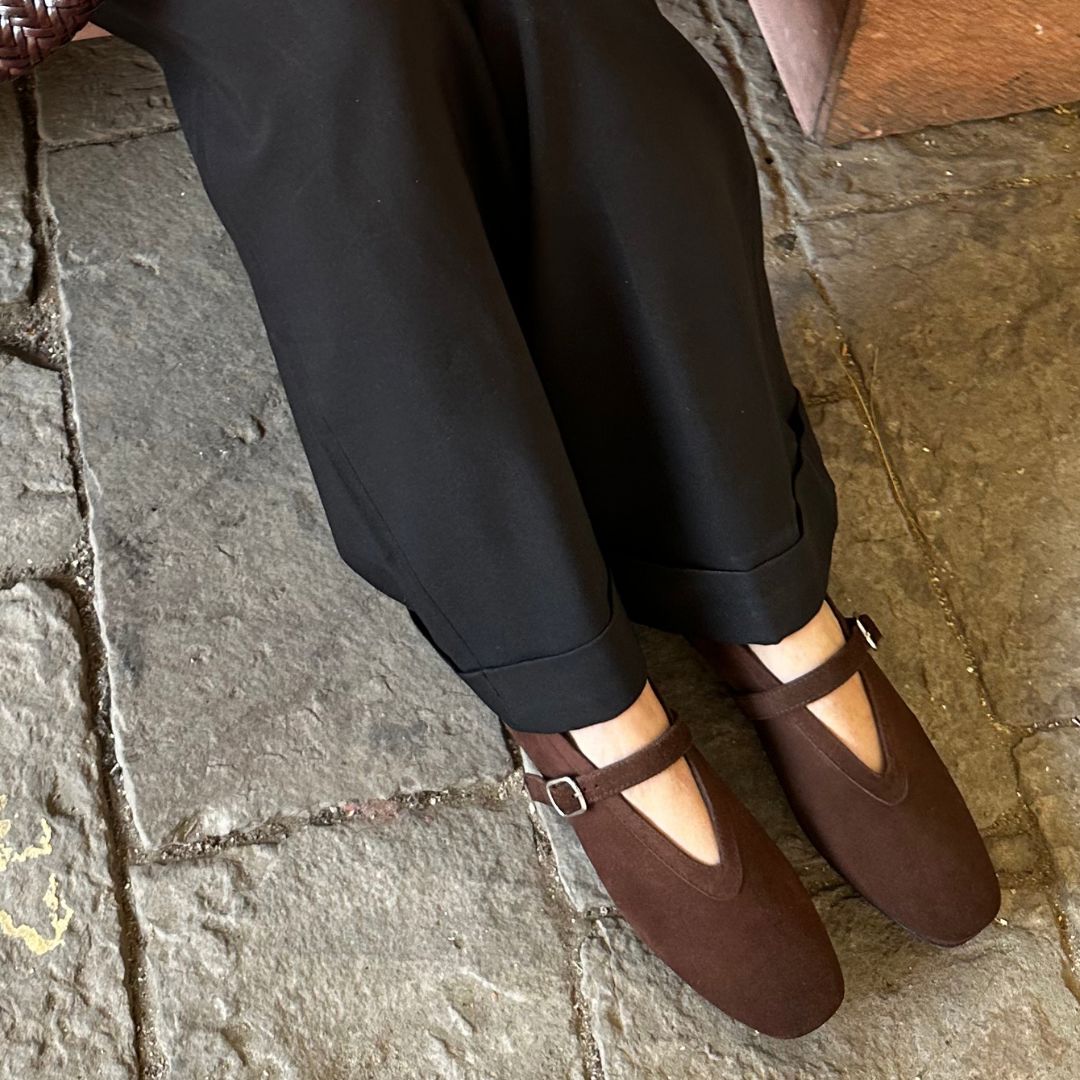 Ballet Flats in Brown Suede