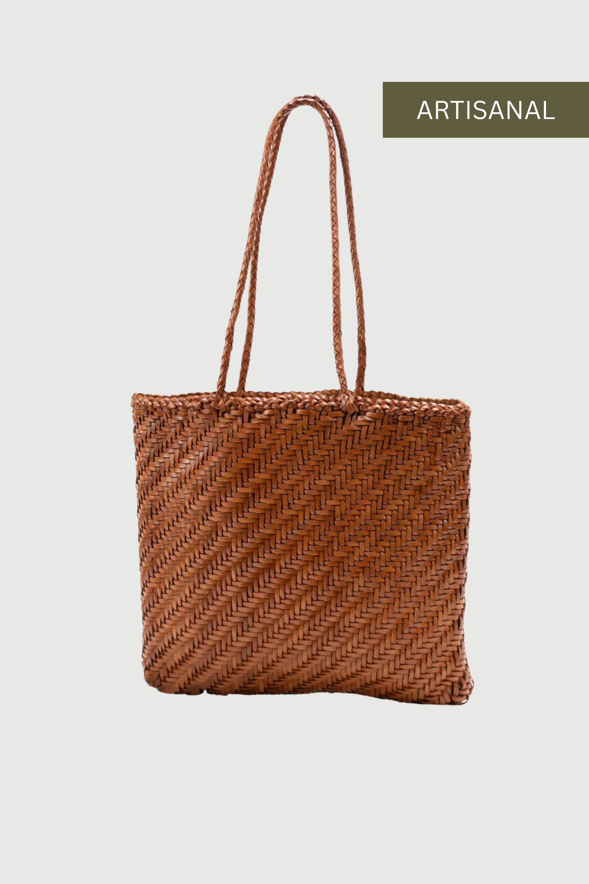 Jill Flat Tote in Timber