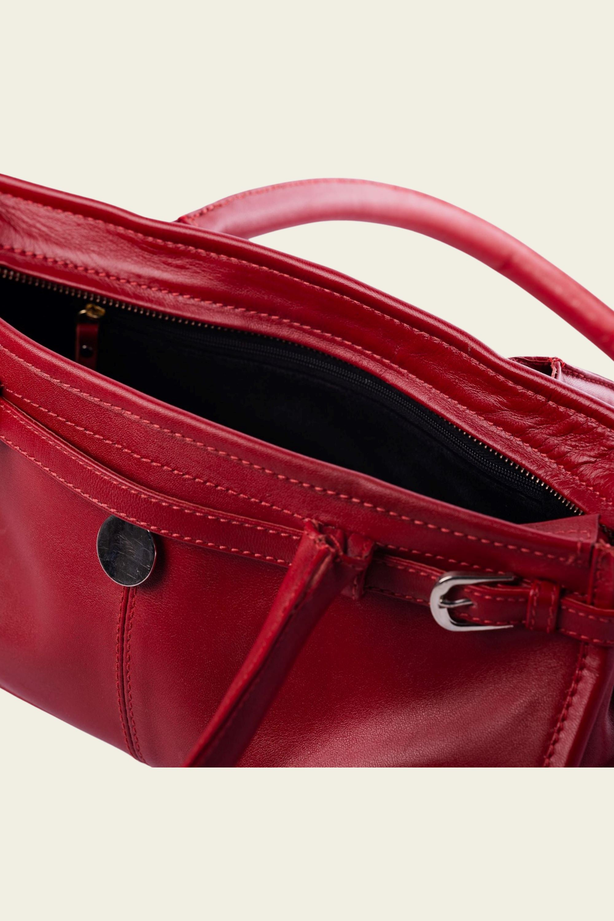 Benny Shoulder Bag in Ruby Red