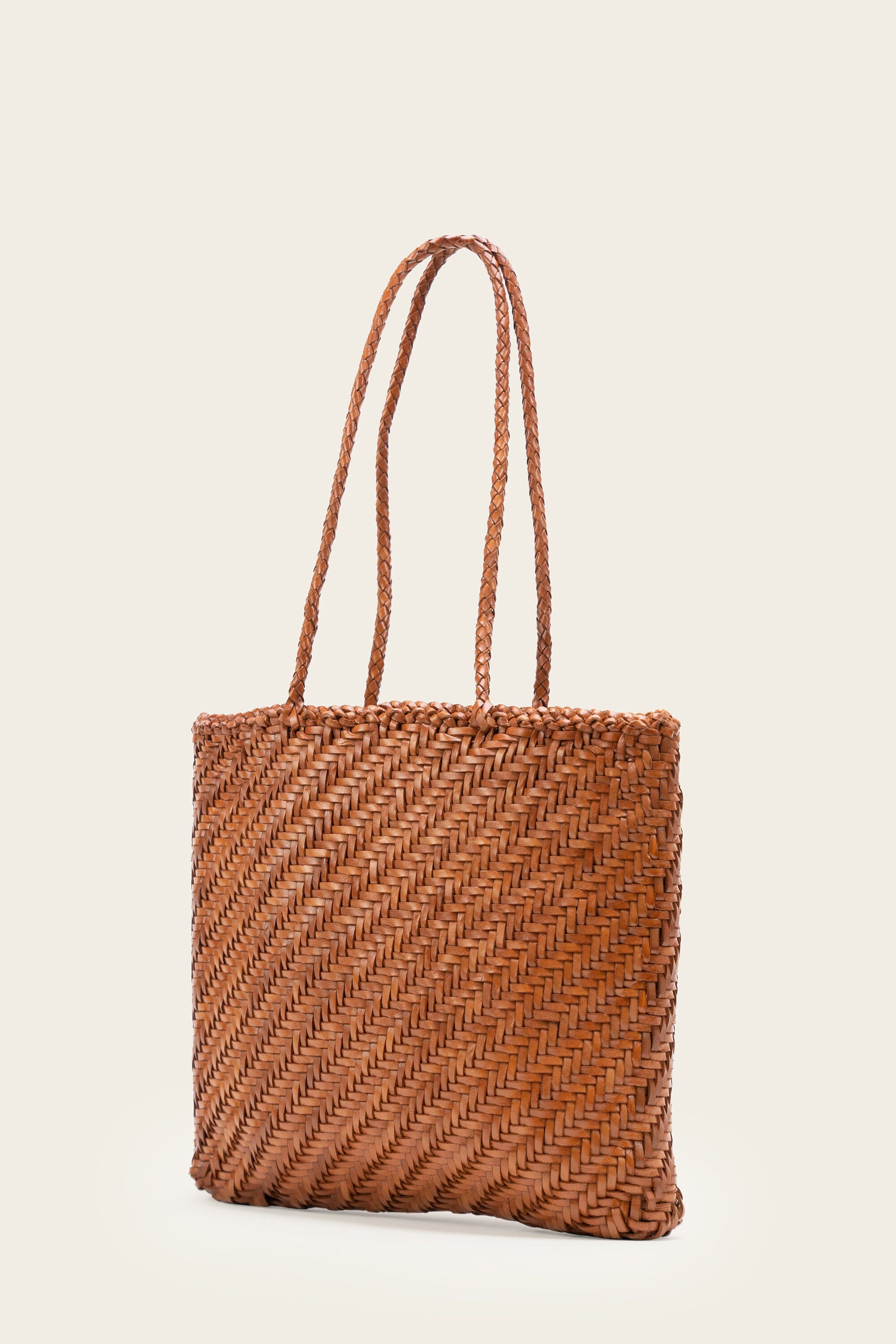 Jill Flat Tote in Timber