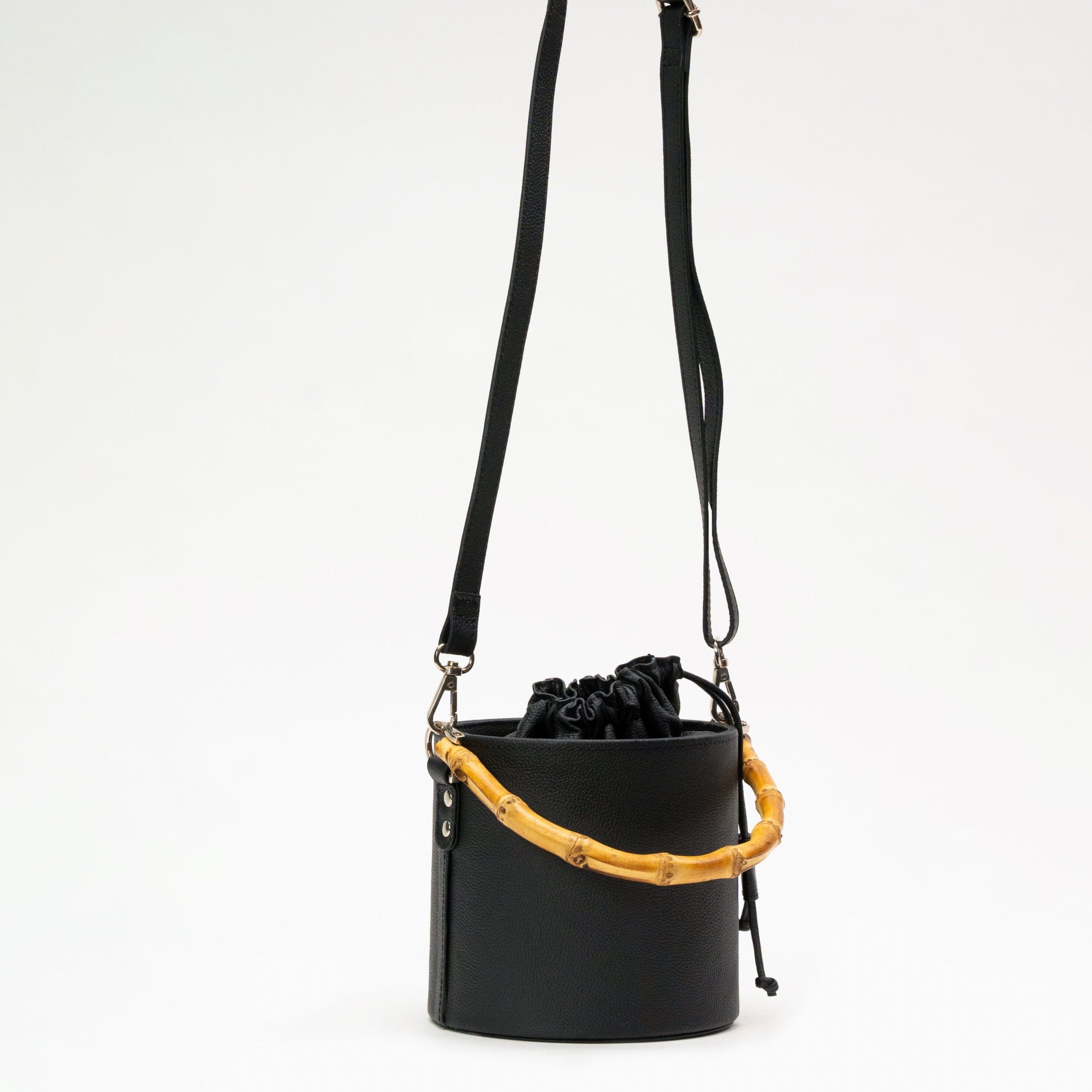 Ivy Bucket Bag in Black