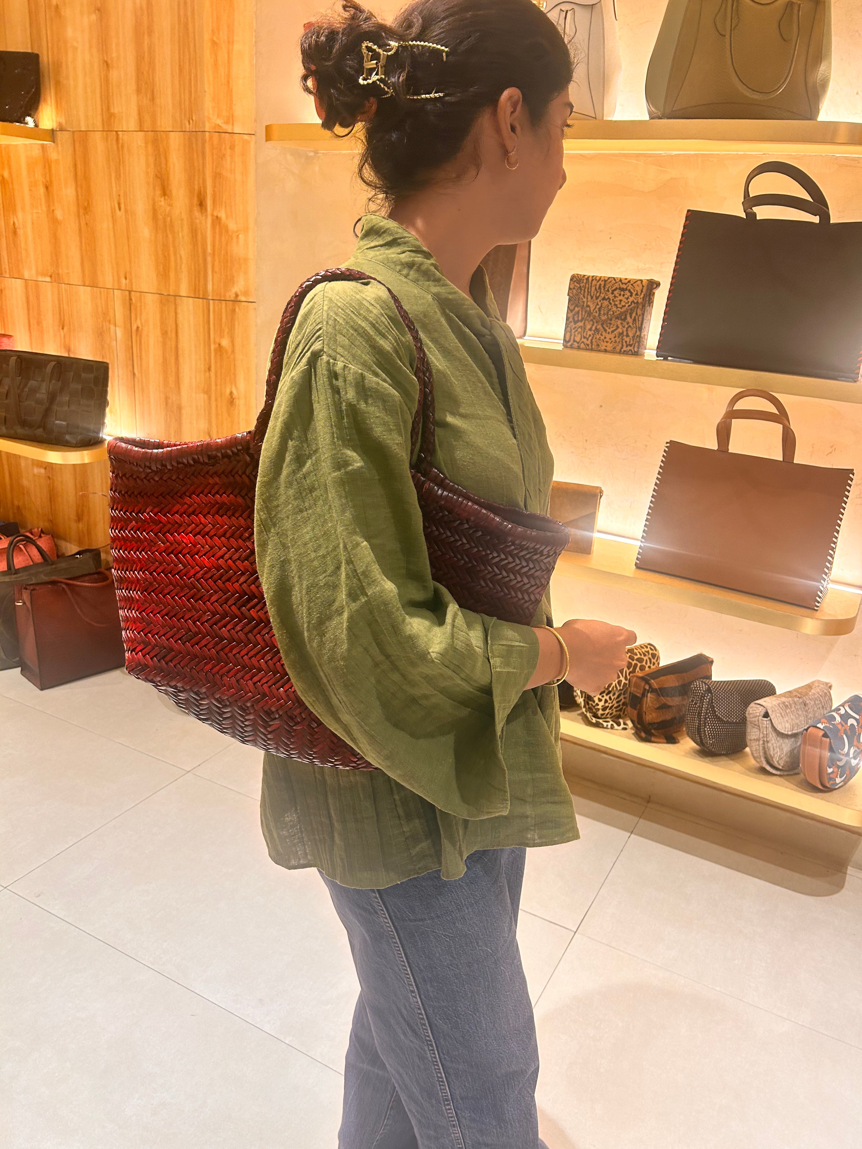 Foyer Tote in Cherry Red Size-16