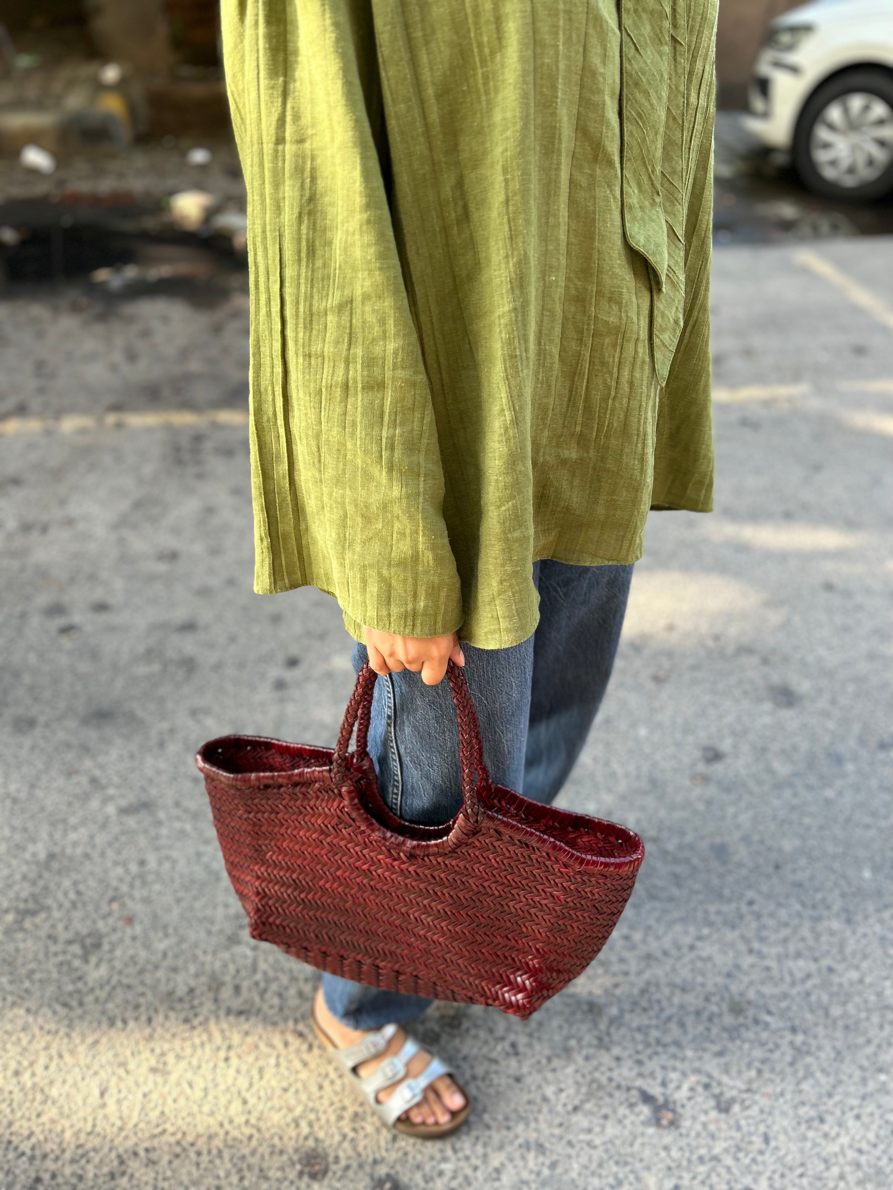 Foyer Tote in Cherry Red Size-16