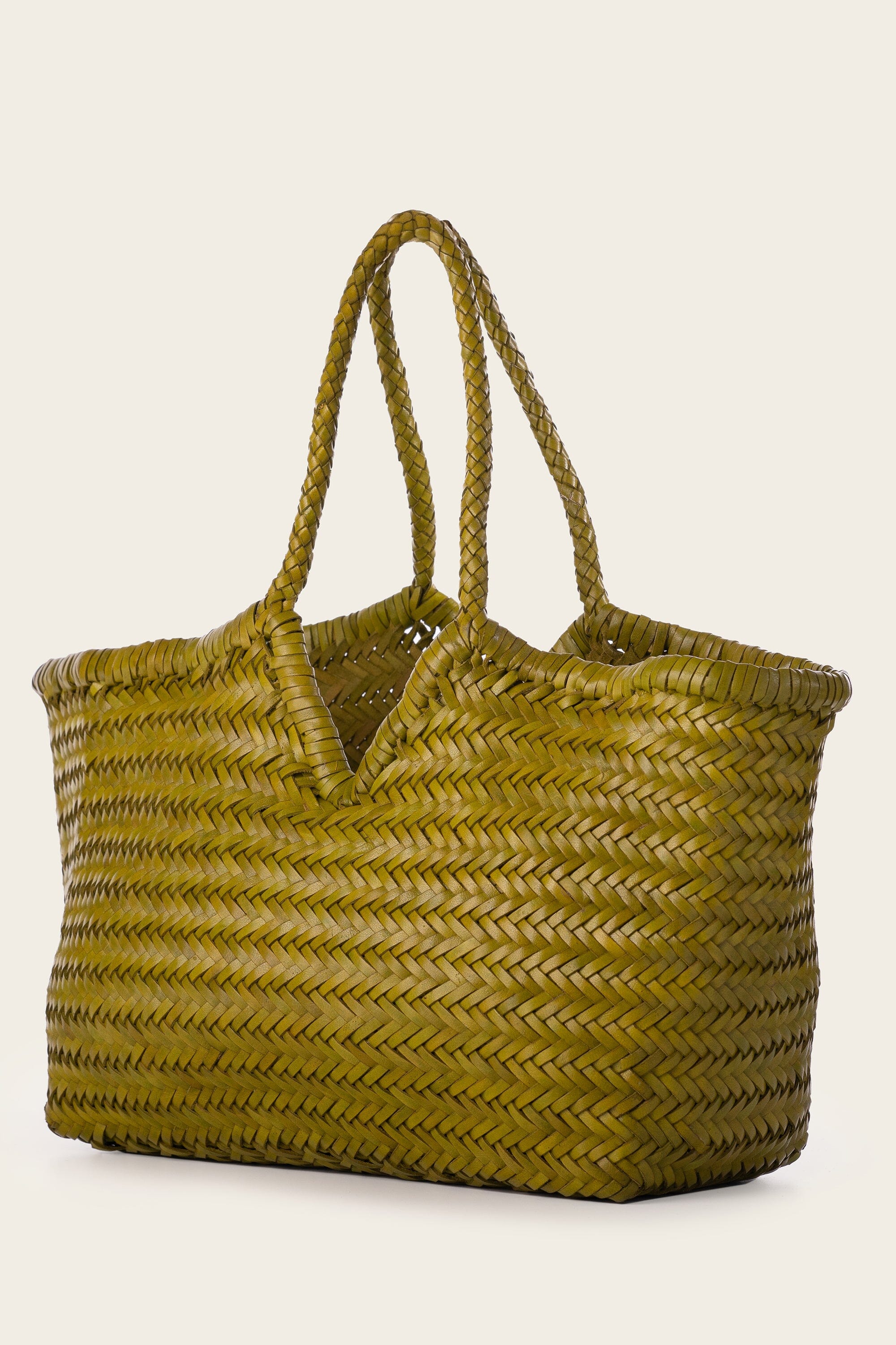 Lever Tote in Bamboo Green Size-16