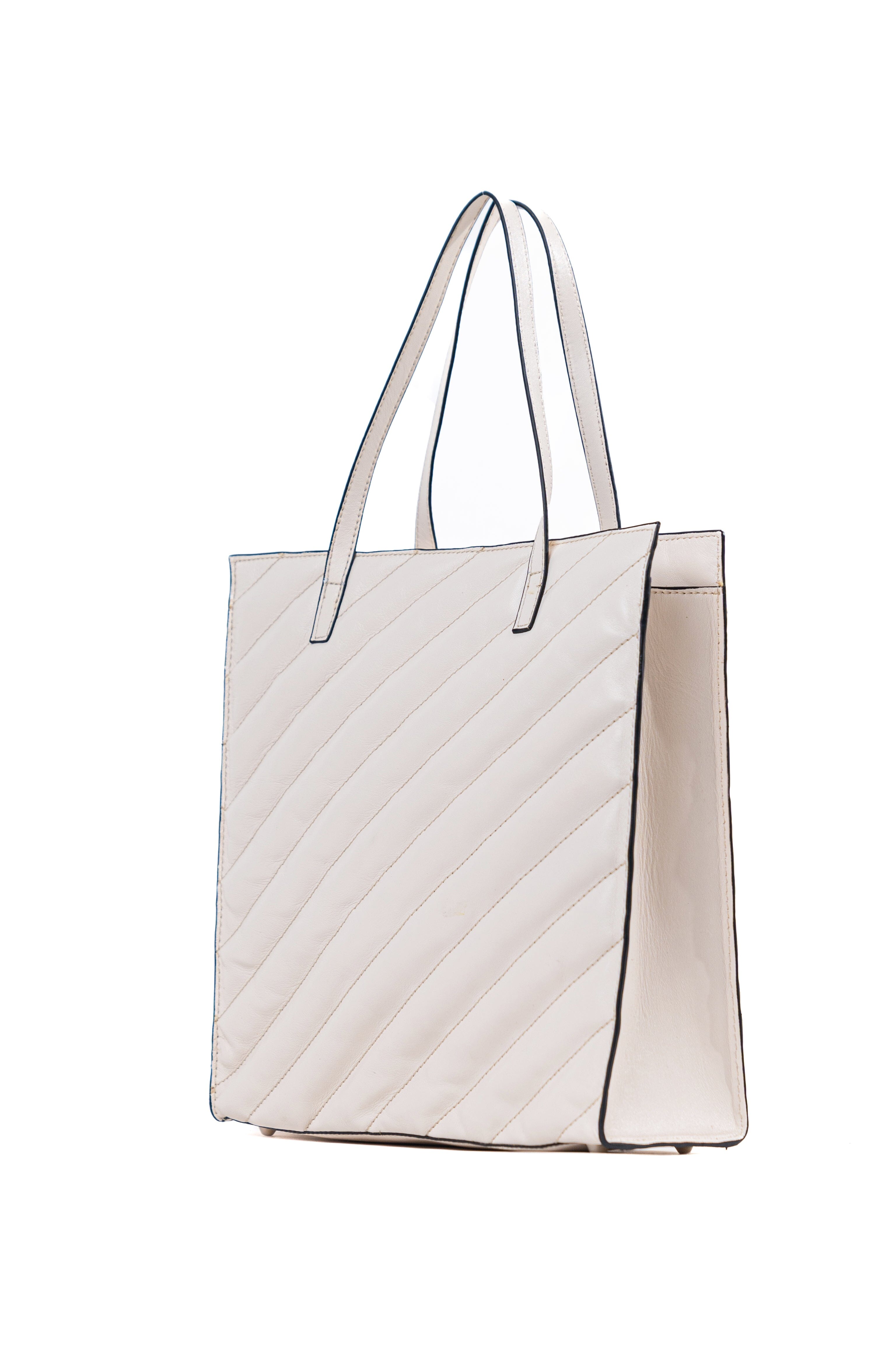Eli tote nude quilted